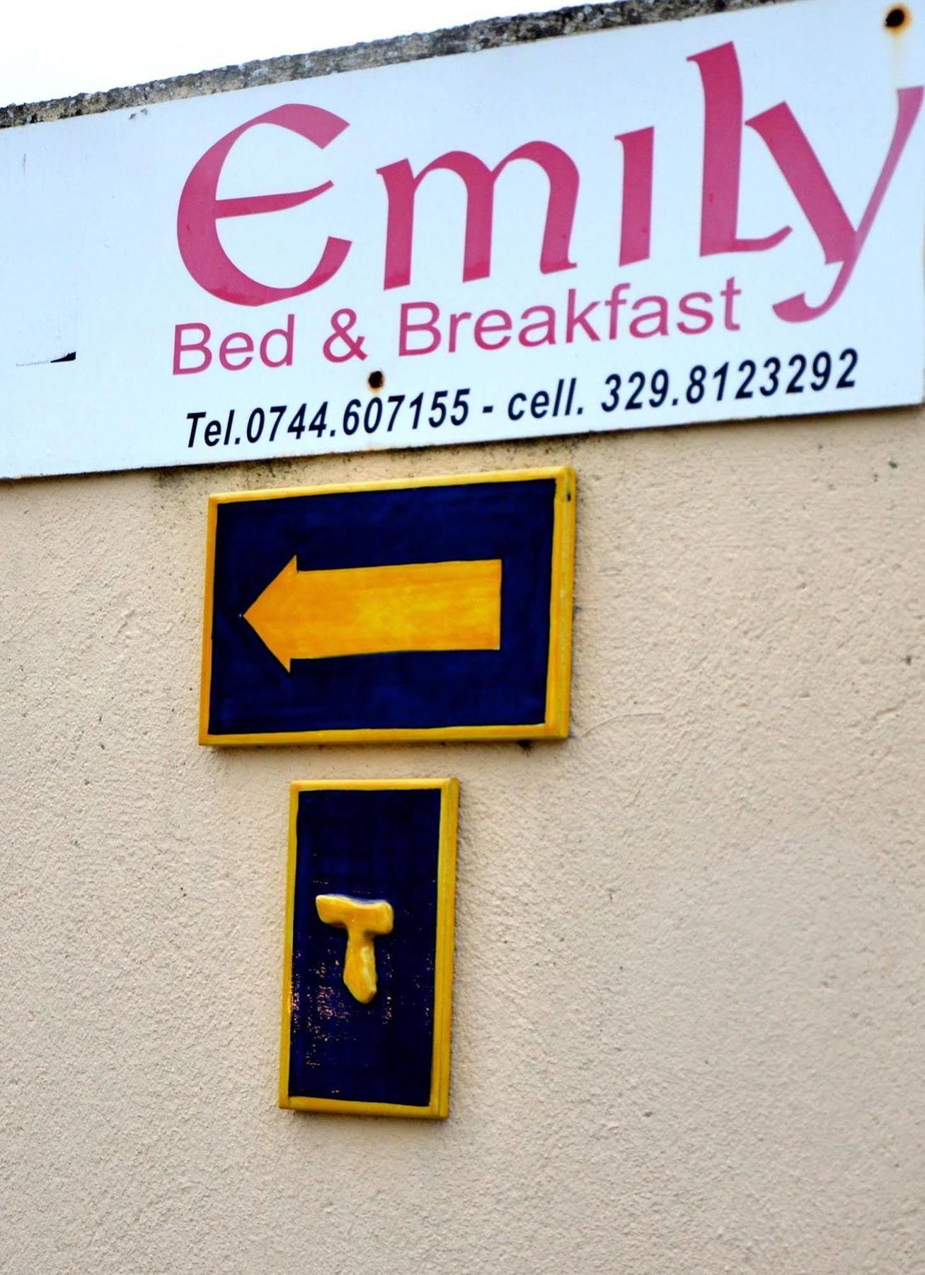 לינה וארוחת בוקר Stroncone Emily מראה חיצוני תמונה